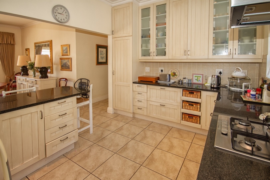 3 Bedroom Property for Sale in Upper Main Street Western Cape